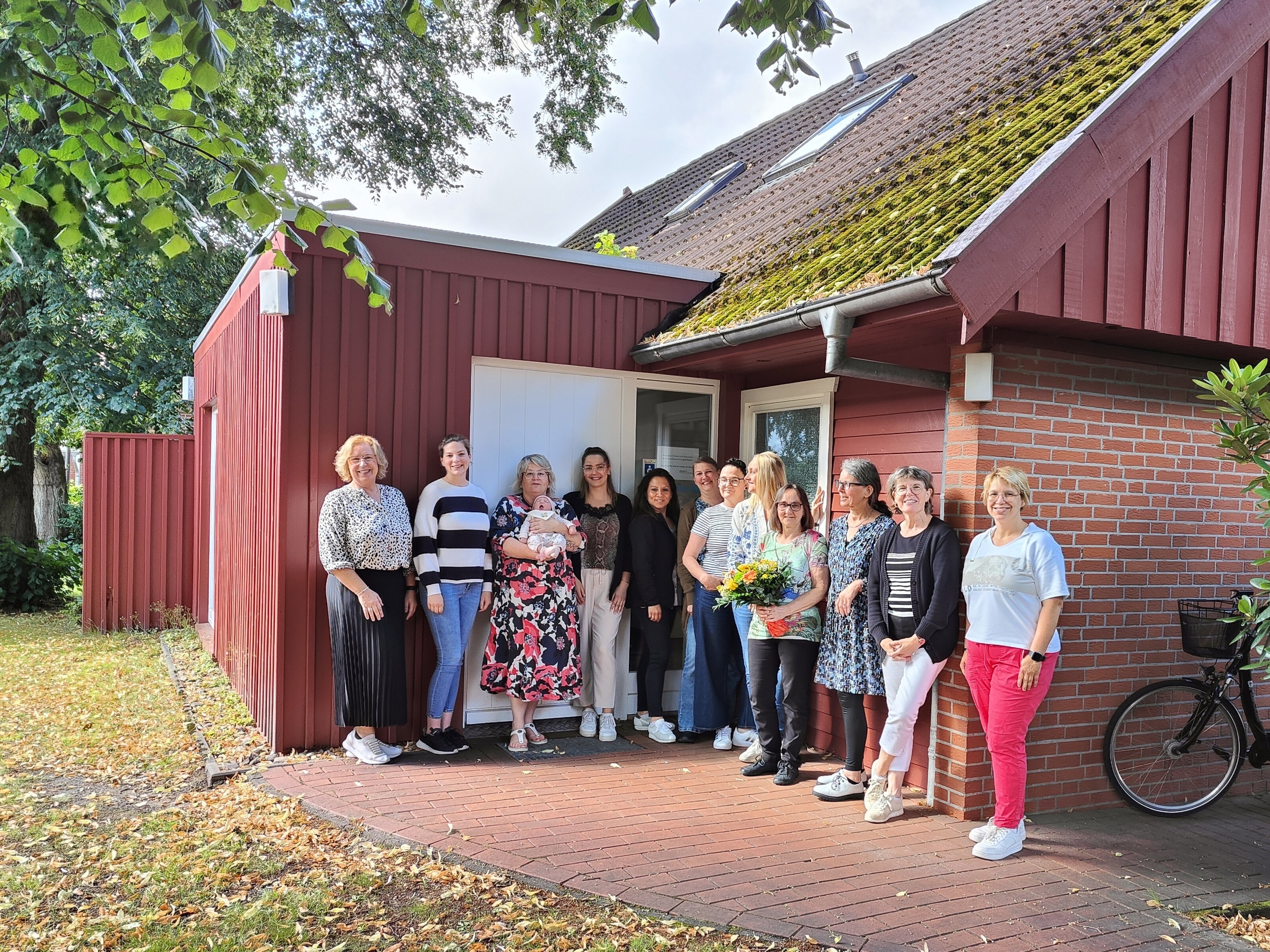 Das Team der Diakonie im Oldenburger Münsterland verabschiedet Ines Hoffmeister in die Rente.